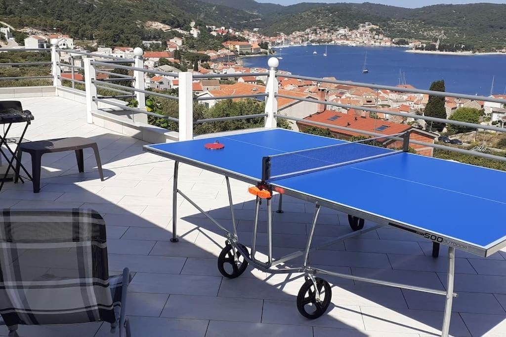 Vis - Luxury Holiday Villa With Swimming Pool Экстерьер фото